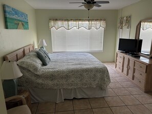 1 bedroom, desk, iron/ironing board, free WiFi