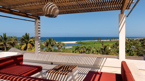 Casa Mila - Ocean View Getaway