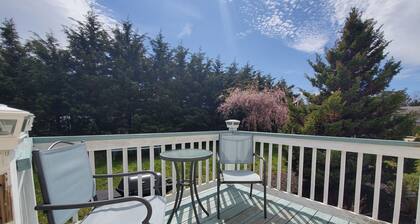 Make Lasting Memories In This Adorable Vineyard Cottage!
