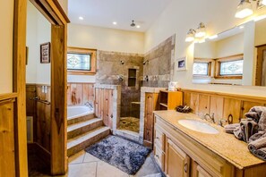 Hair dryer - The Grey Heron House (Blue Ridge)