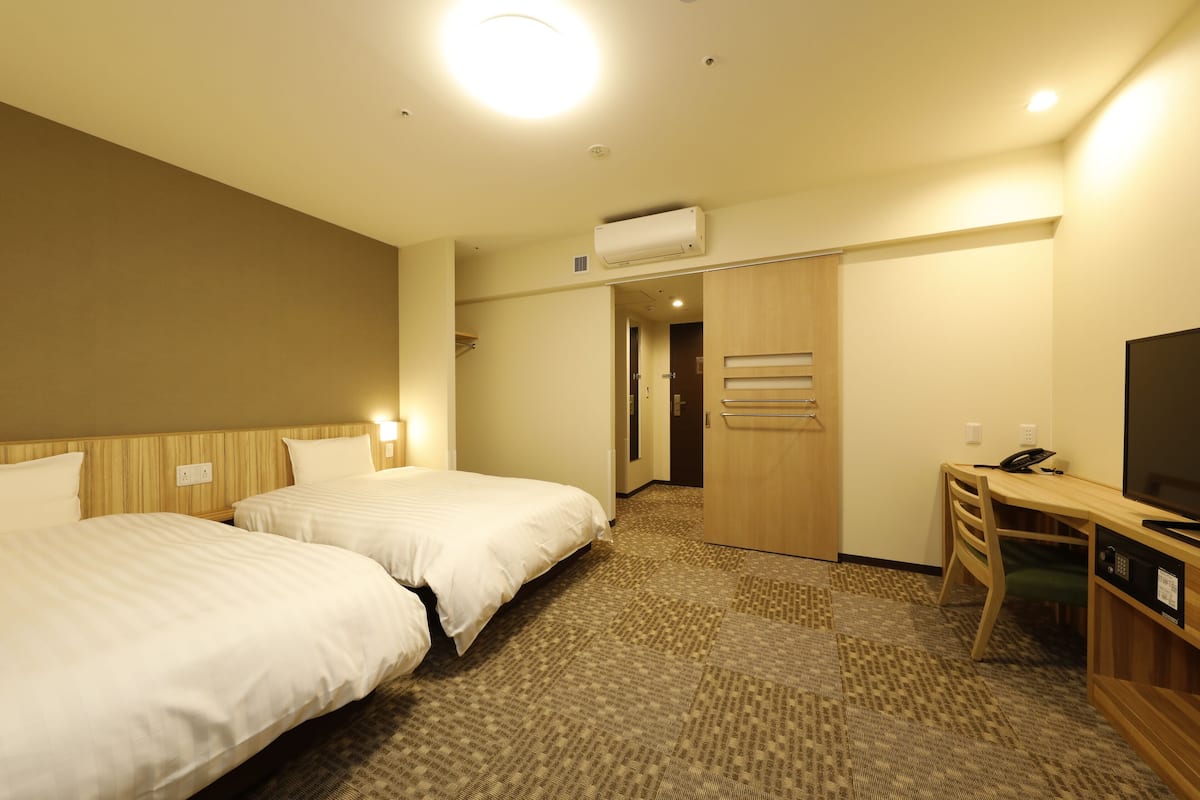 in-room safe, desk, blackout curtains, soundproofing