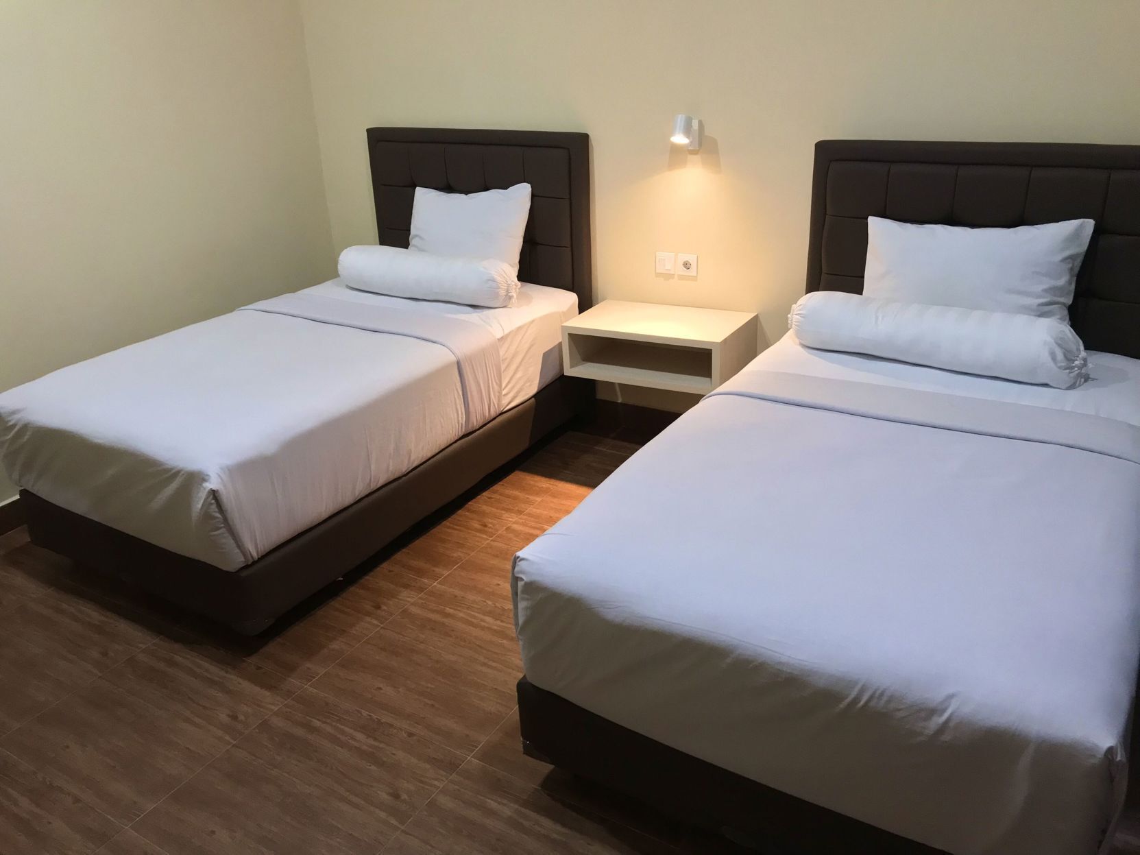 Coffres-forts dans les chambres, bureau
