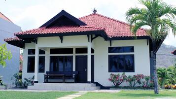 Familien-Suite, 3 Schlafzimmer, Strandblick | Zimmersafe, Schreibtisch, laptopgeeigneter Arbeitsplatz