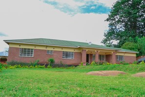 Fachada da propriedade