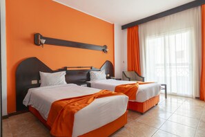 Minibar, in-room safe, blackout curtains, soundproofing - Aracan Hotel (Port Said)