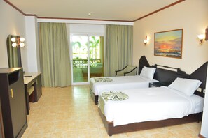 City Double or Twin Room | Minibar, in-room safe, blackout curtains, soundproofing - Aracan Hotel (Port Said)