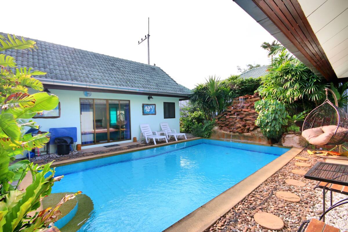 Private pool
