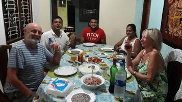 Bao gồm bữa sáng nấu theo yêu cầu hàng ngày