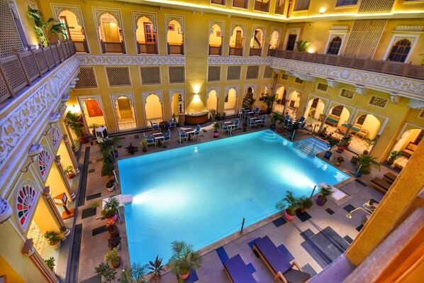 Piscina externa