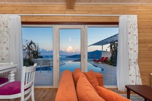 Villa - havsutsikt | Vardagsrum | LCD-tv