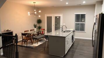 Standard House, Multiple Beds, Non Smoking | Private kitchen | Full-sized fridge, microwave, oven, stovetop