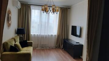Classic-Zimmer, Mehrere Betten, Nichtraucher, Stadtblick | 1 Schlafzimmer, individuell dekoriert, individuell eingerichtet