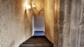 Gallery Apartment, Multiple Beds, Non Smoking | Living area | Flat-screen TV