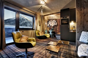 風格公寓, 多張床, 非吸煙房 | 客廳 | 平面電視