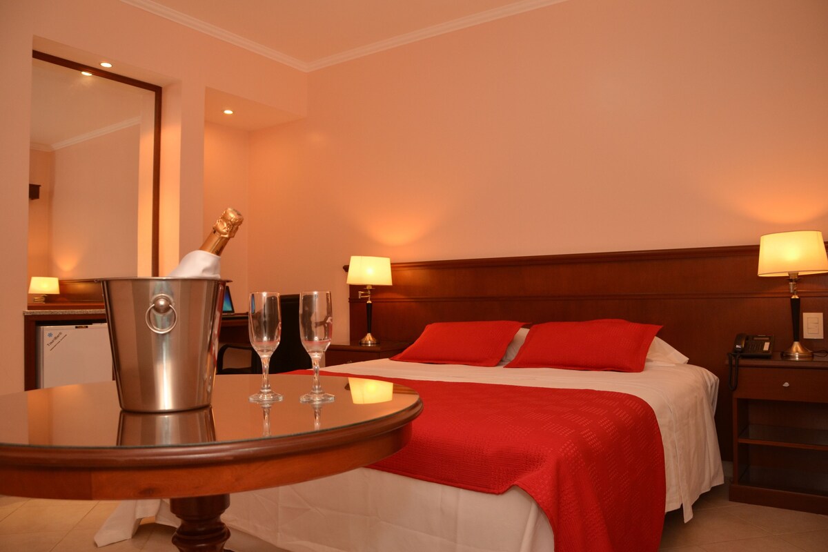 Executive Double Room, Non Smoking, Courtyard View | 2 bedrooms, in-room safe, blackout curtains, free WiFi