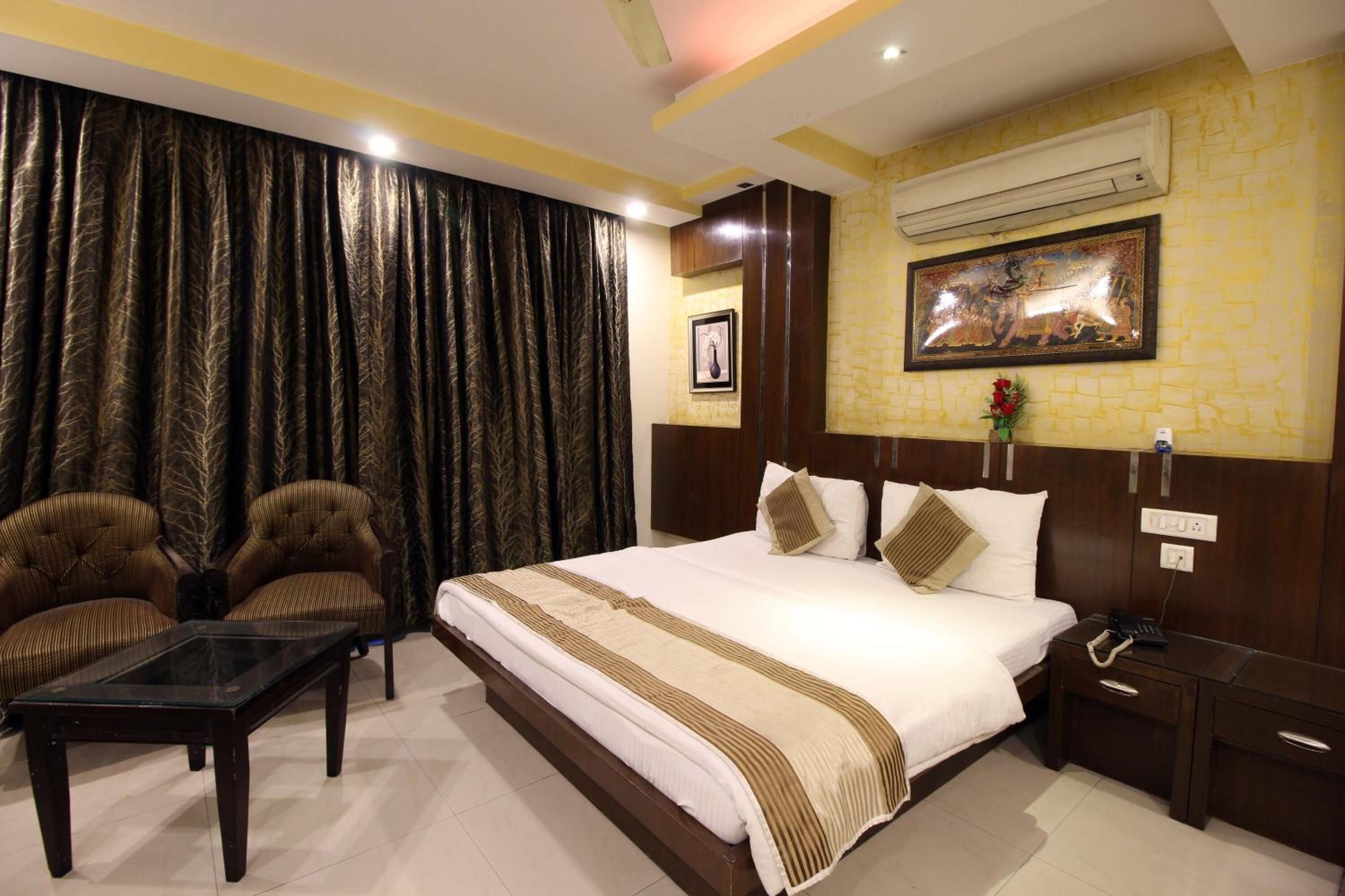Photo - Hotel star view '2mins from Metro Station near 5mins distance New Delhi Railway Station
