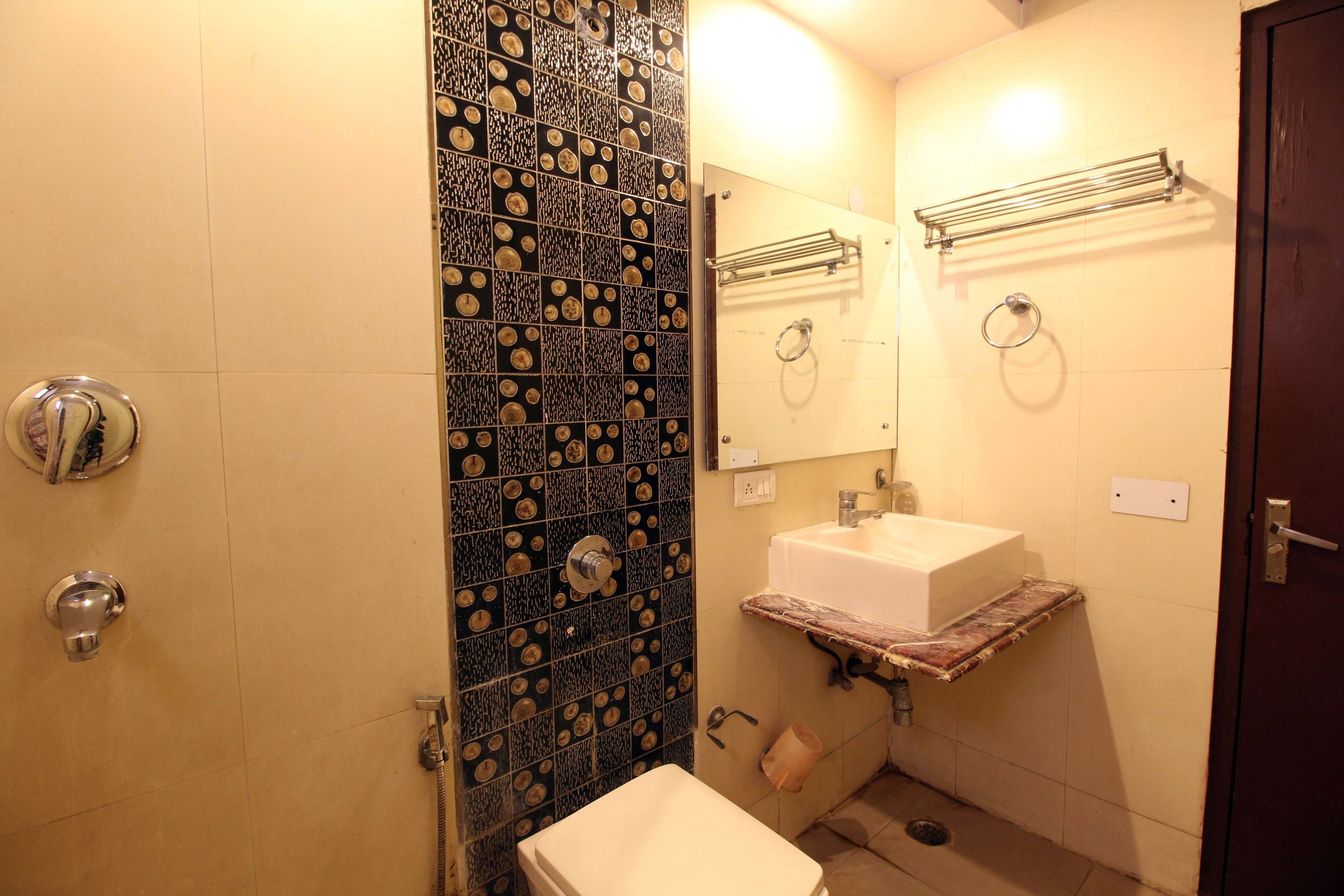 Photo - Hotel star view '2mins from Metro Station near 5mins distance New Delhi Railway Station