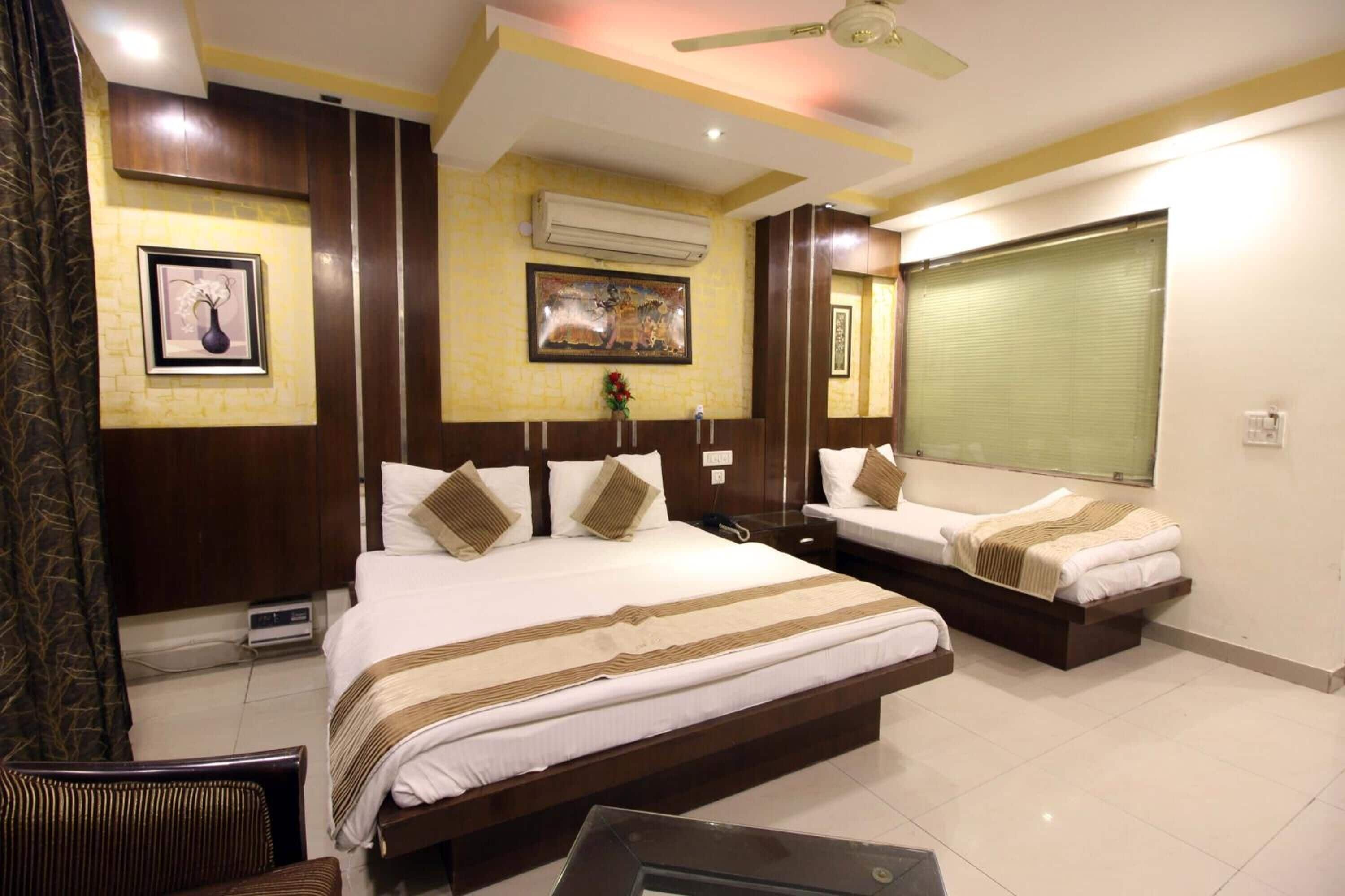 Photo - Hotel star view '2mins from Metro Station near 5mins distance New Delhi Railway Station