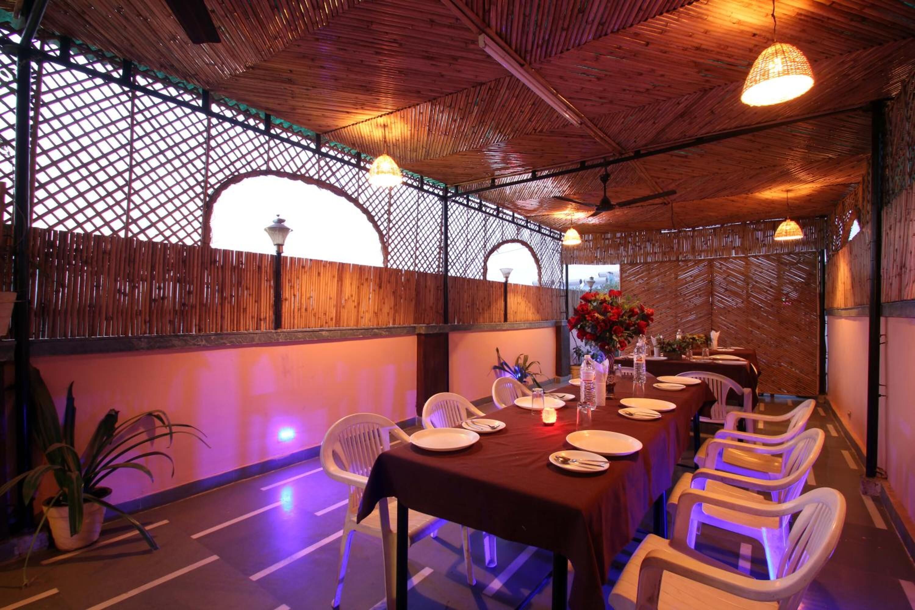 Photo - Hotel star view '2mins from Metro Station near 5mins distance New Delhi Railway Station