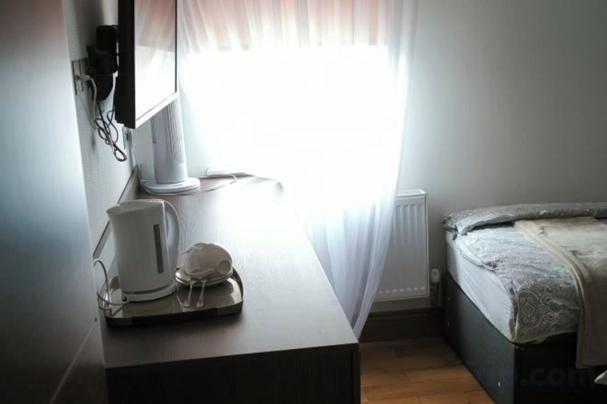 In-room safe, desk, iron/ironing board (on request), WiFi (free)
