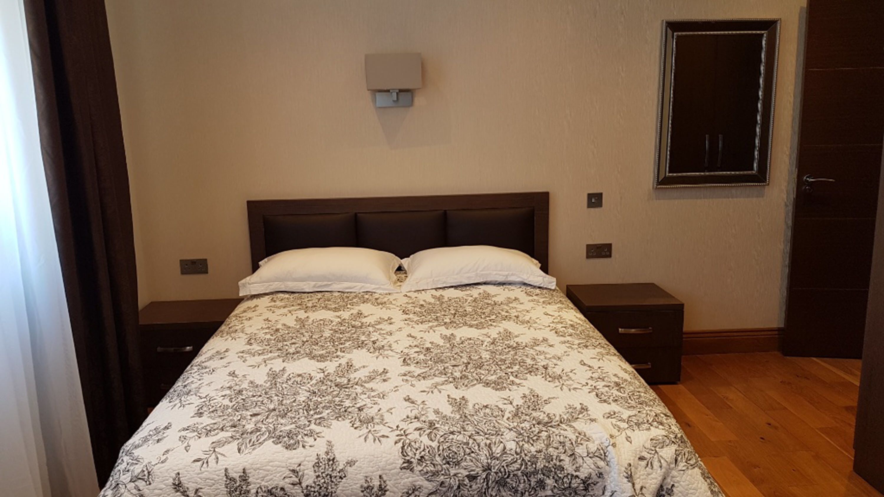 In-room safe, desk, iron/ironing board, free WiFi