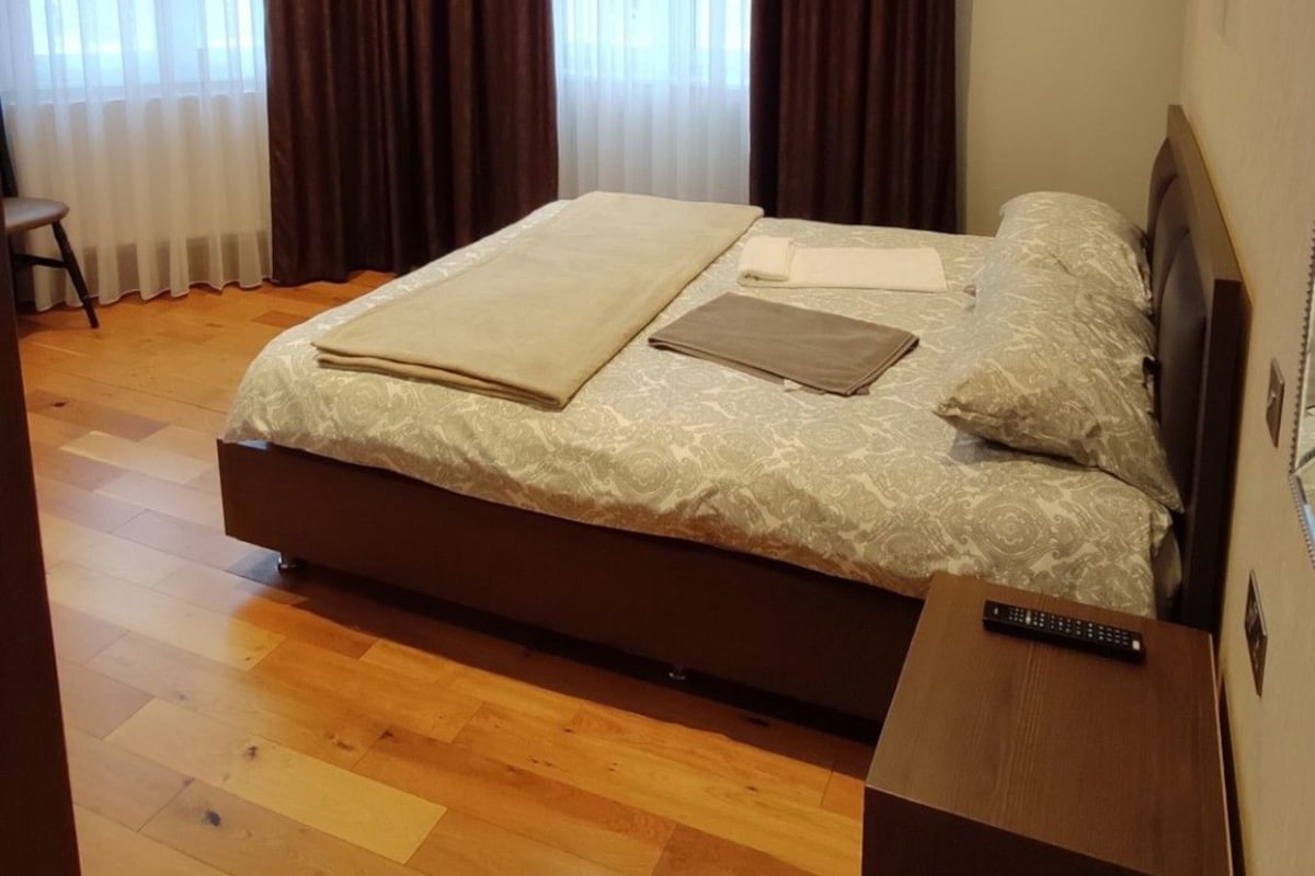 In-room safe, desk, iron/ironing board (on request), free WiFi