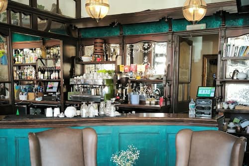Bar (en la propiedad)