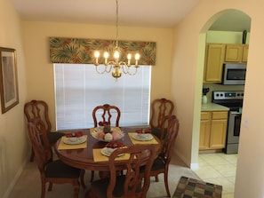 Private kitchen - Premium 5 bd with private pool (Kissimmee)