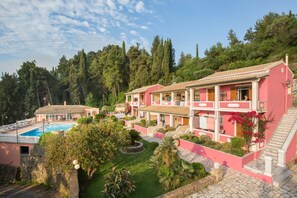 Front of property - Niki Apartments (Corfu)