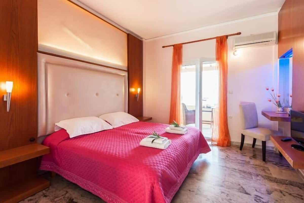 Studio, Sea View | In-room safe, soundproofing, bed sheets