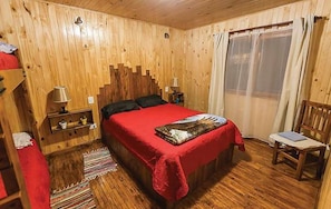 Blackout drapes, iron/ironing board, bed sheets, wheelchair access - Cabañas San Francisco (Plottier)