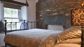 Cottage, 3 Bedrooms | 3 bedrooms, desk, iron/ironing board, free WiFi - Pear Tree Cottage (Kendal)