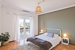4 Schlafzimmer, Bügeleisen/Bügelbrett, kostenloses WLAN, Bettwäsche