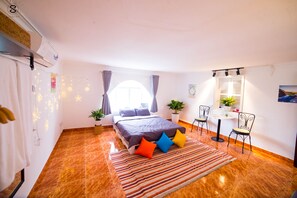 1 bedroom, in-room safe, iron/ironing board, WiFi