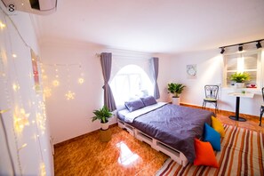 1 chambre, coffres-forts dans les chambres, fer et planche à repasser