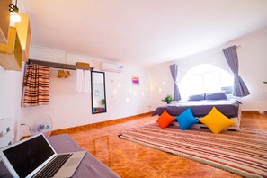 1 habitación y caja de seguridad en la habitación 