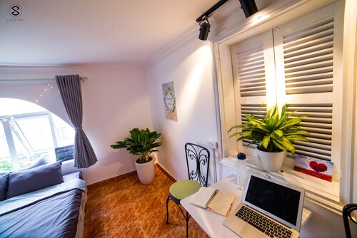 Rooftop & vintage room for couple - Em Am Homestay Ha Noi