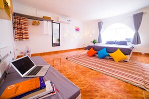 1 bedroom, in-room safe, iron/ironing board, WiFi