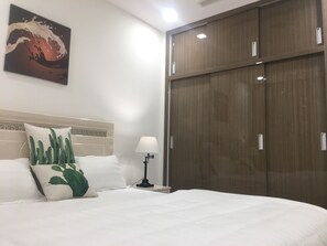 1 室のベッドルーム、アイロン / アイロン台、インターネット