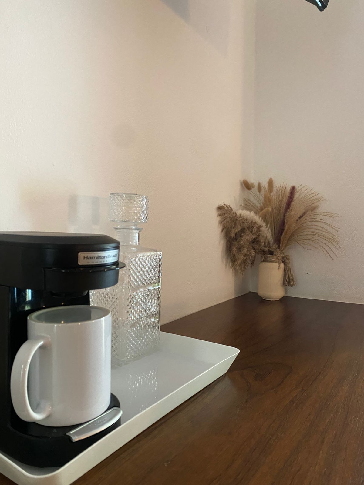 superior room, 1 king bed, non smoking | 1 bedroom, desk, free wifi, bed sheets