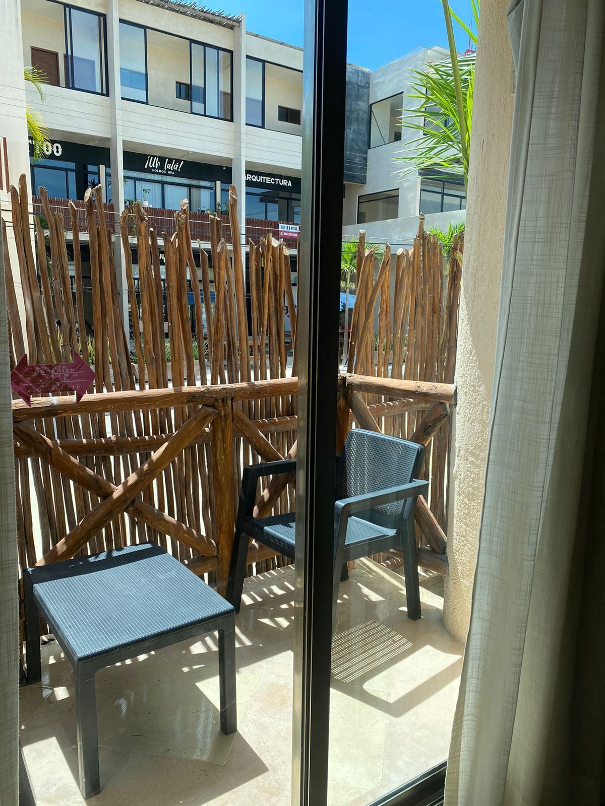 deluxe room, 1 king bed, non smoking | 1 bedroom, desk, free wifi, bed sheets