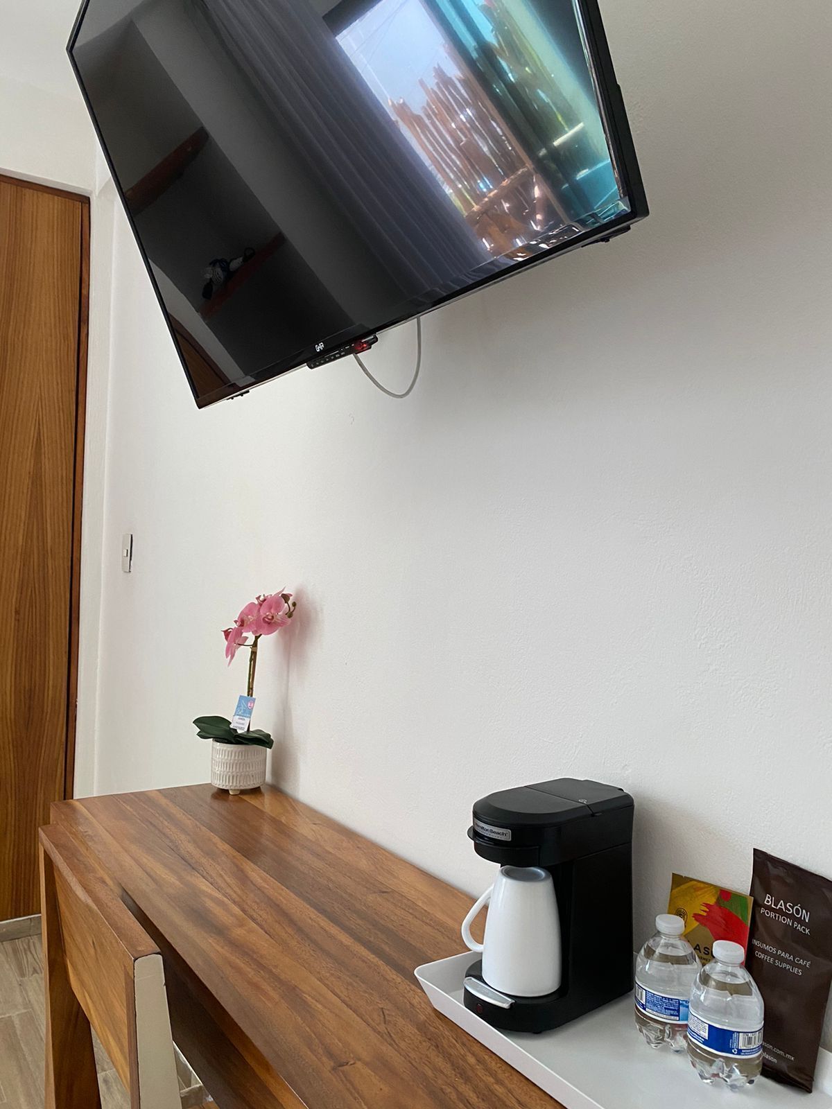 deluxe double room, 1 bedroom | 1 bedroom, desk, free wifi, bed sheets