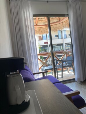 Habitación Deluxe, 1 cama de matrimonio grande, no fumadores | Escritorio, wifi gratis, ropa de cama