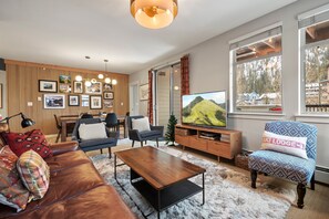 Smart TV, fireplace, video games, Hulu