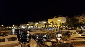 Marina - Sunny & Spacious, your home away from home (Supetar)