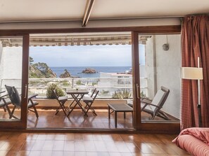 Interior - SEA VIEWS APARTMENT ON THE BEACH (Tossa de Mar)