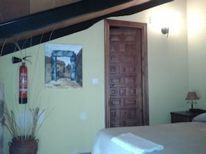 7 Schlafzimmer, WLAN, Bettwäsche