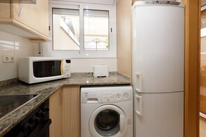 Fridge, microwave, oven, dishwasher
