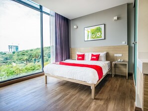 Deluxe Suite, Garden View | Desk, free WiFi, bed sheets - Hotel O Mokka Hotel (Kuala Lumpur)