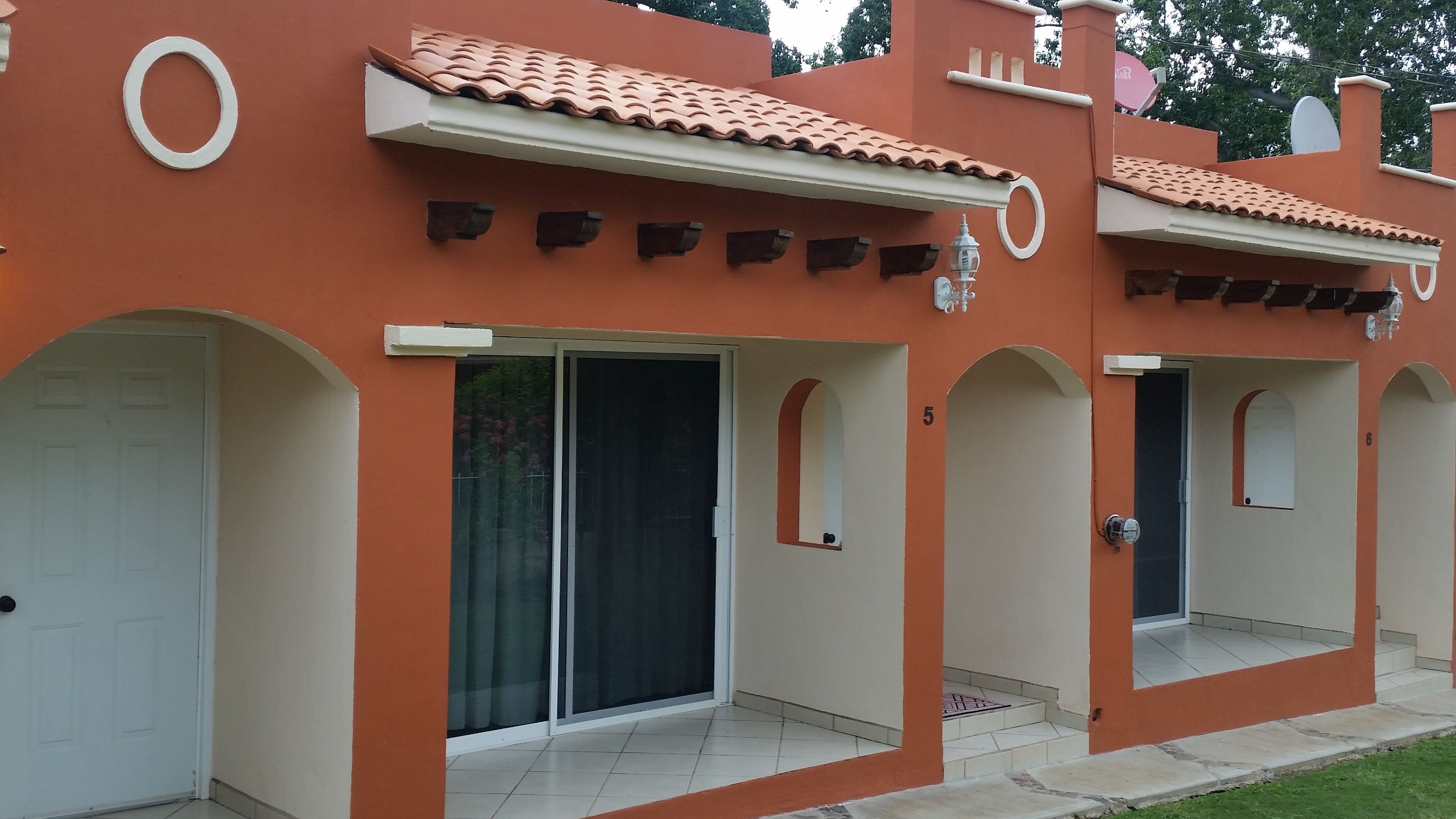 Minibar, két bảo mật tại phòng, trang trí khác biệt, màn/rèm cản sáng 